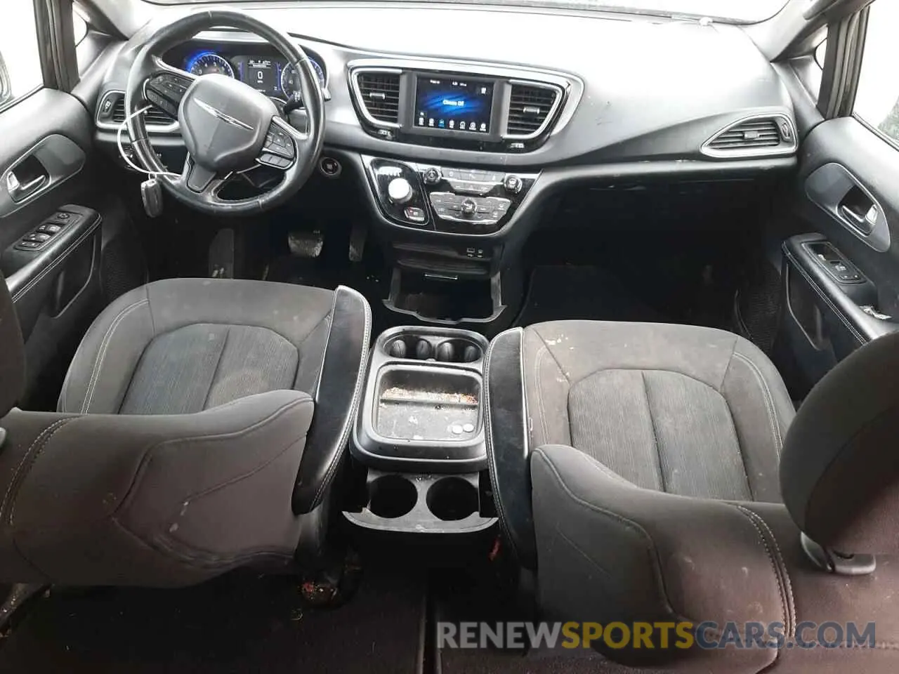 8 Photograph of a damaged car 2C4RC1FG8KR706179 CHRYSLER PACIFICA 2019
