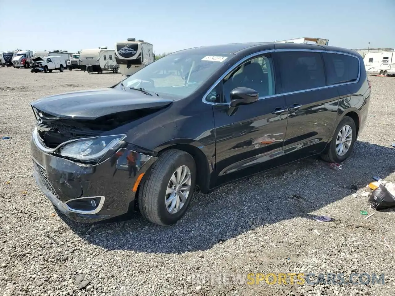 1 Photograph of a damaged car 2C4RC1FG9KR698500 CHRYSLER PACIFICA 2019