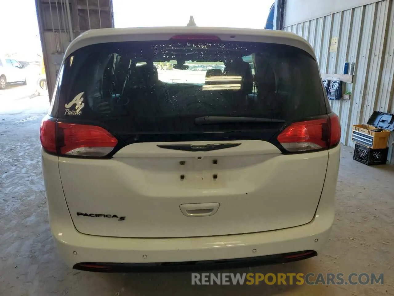 6 Photograph of a damaged car 2C4RC1FGXKR638774 CHRYSLER PACIFICA 2019