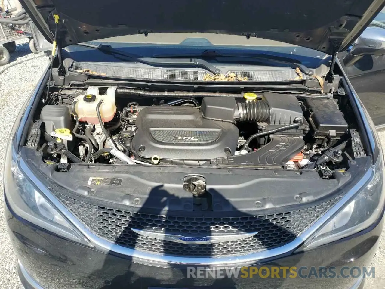 12 Photograph of a damaged car 2C4RC1GG0KR506444 CHRYSLER PACIFICA 2019