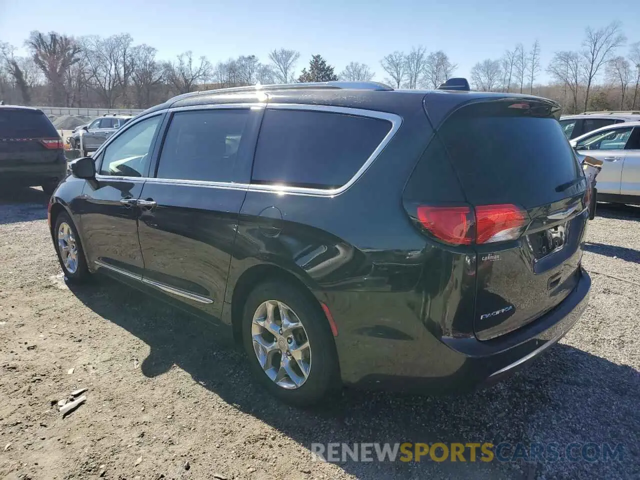 2 Photograph of a damaged car 2C4RC1GG0KR506444 CHRYSLER PACIFICA 2019