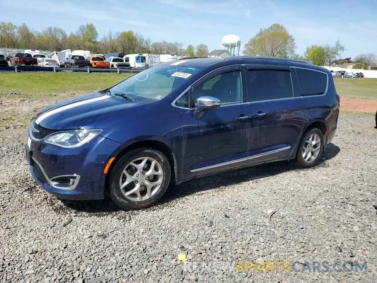 1 Photograph of a damaged car 2C4RC1GG0KR686122 CHRYSLER PACIFICA 2019