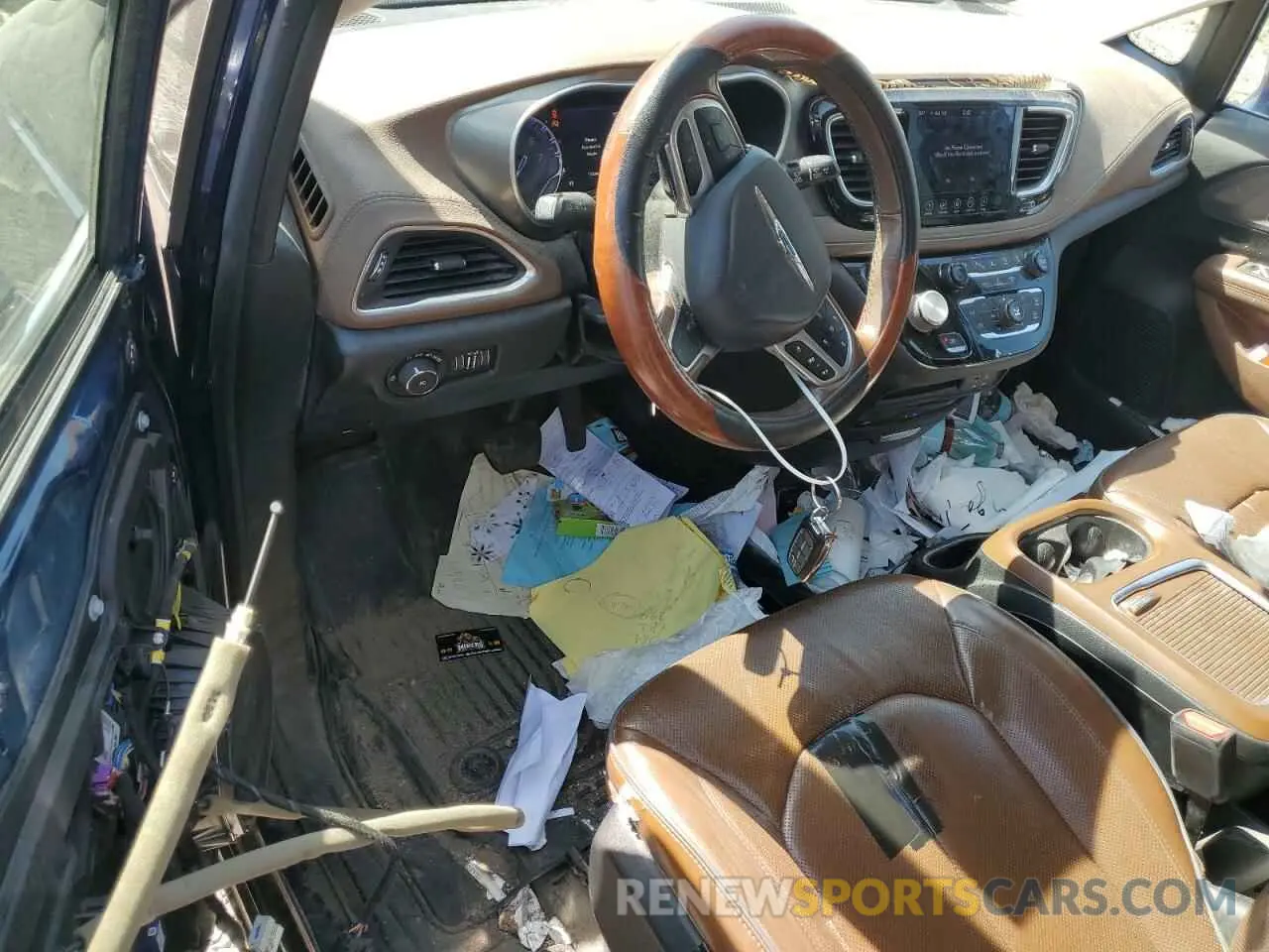 8 Photograph of a damaged car 2C4RC1GG0KR686122 CHRYSLER PACIFICA 2019