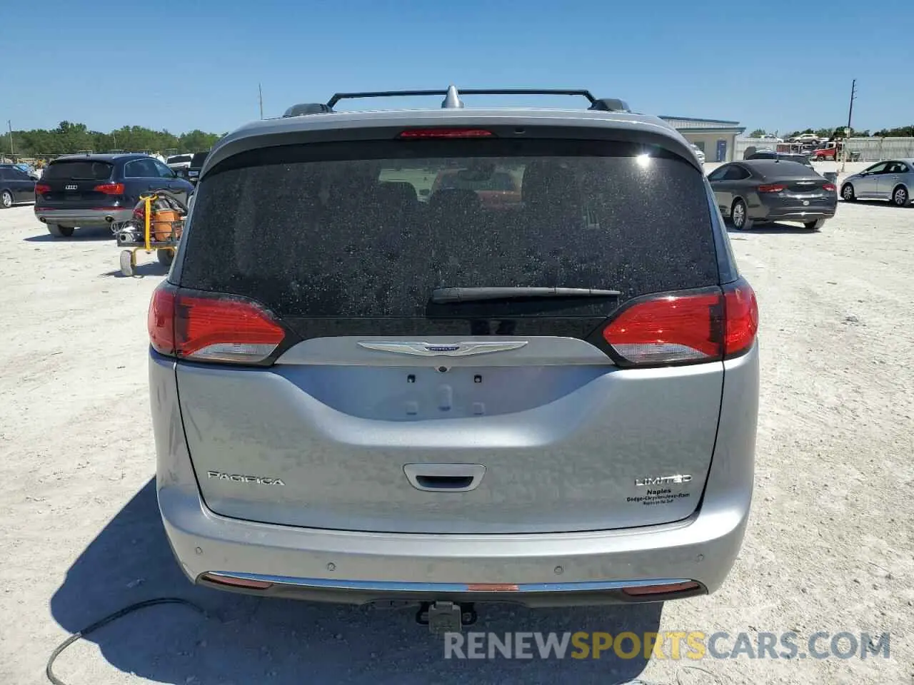 6 Photograph of a damaged car 2C4RC1GG1KR525567 CHRYSLER PACIFICA 2019