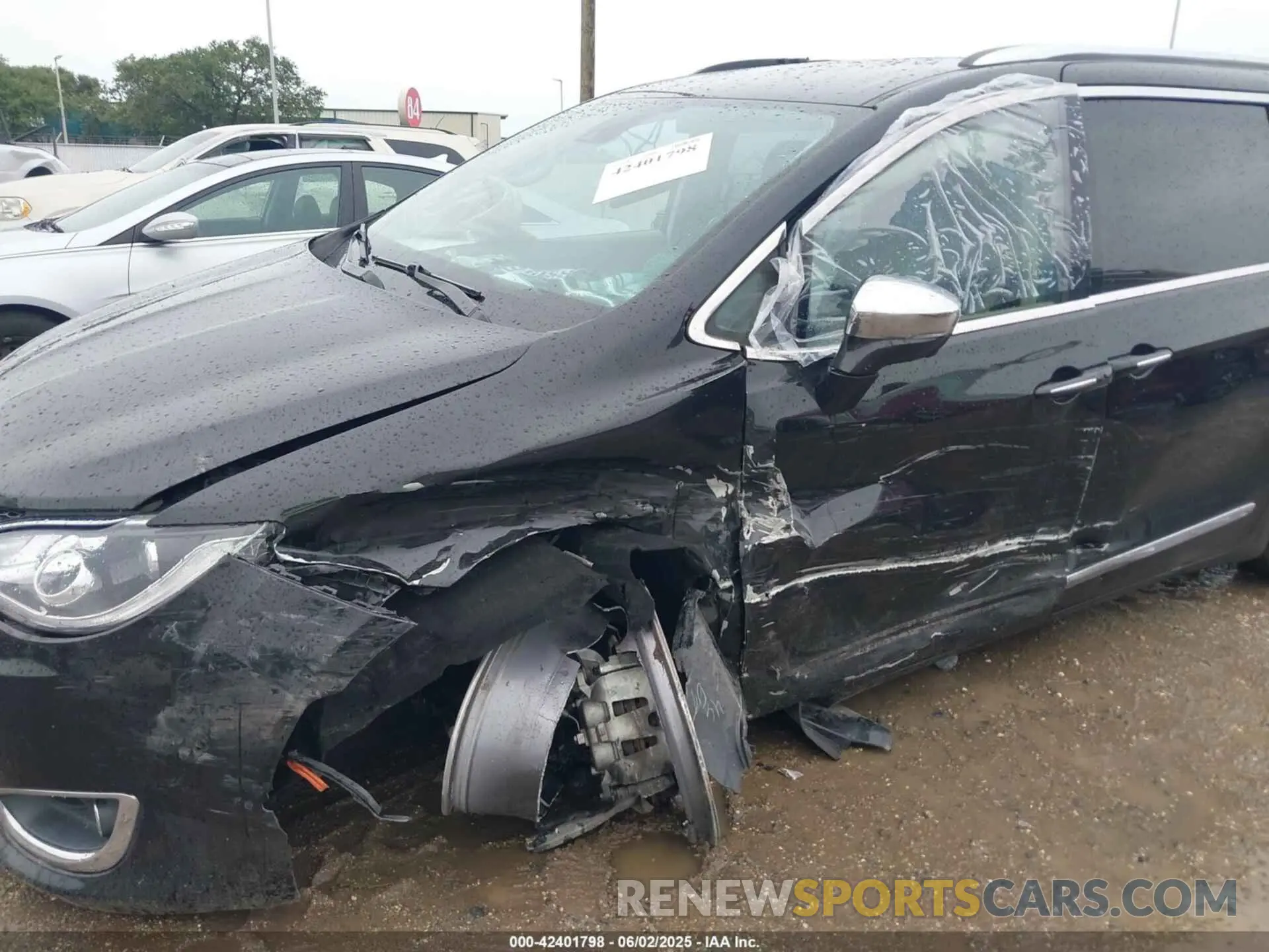 6 Photograph of a damaged car 2C4RC1GG2KR549571 CHRYSLER PACIFICA 2019