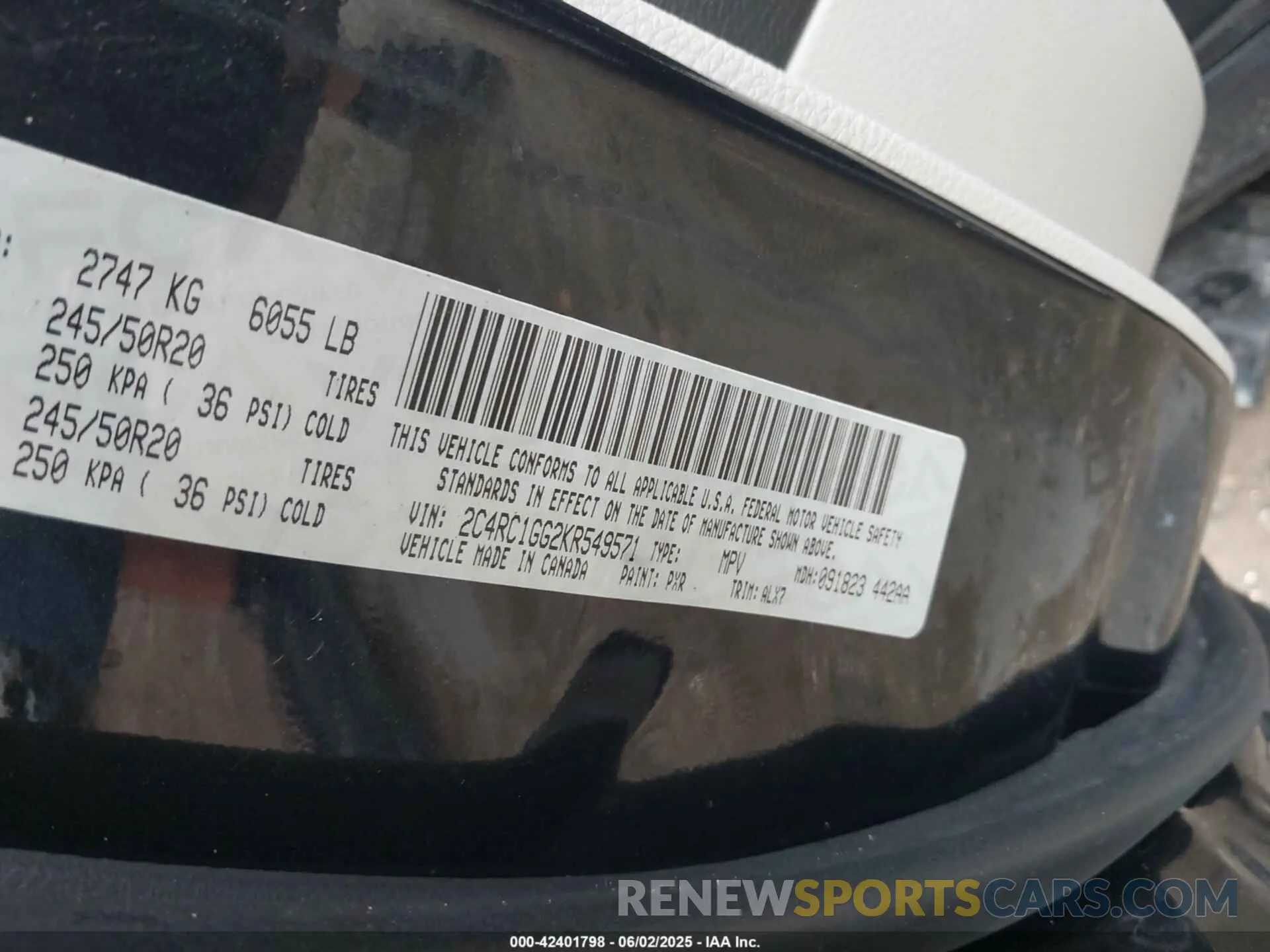 9 Photograph of a damaged car 2C4RC1GG2KR549571 CHRYSLER PACIFICA 2019