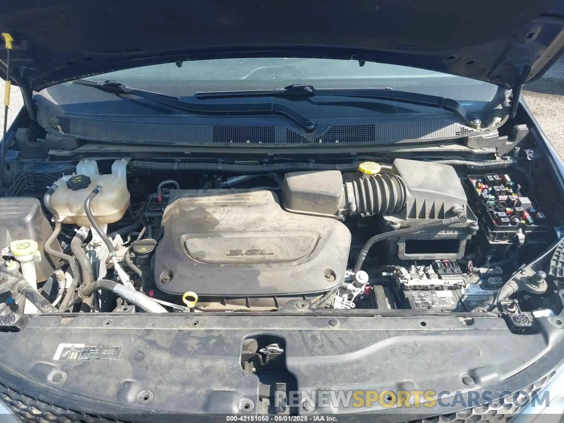 10 Photograph of a damaged car 2C4RC1GG4KR644178 CHRYSLER PACIFICA 2019