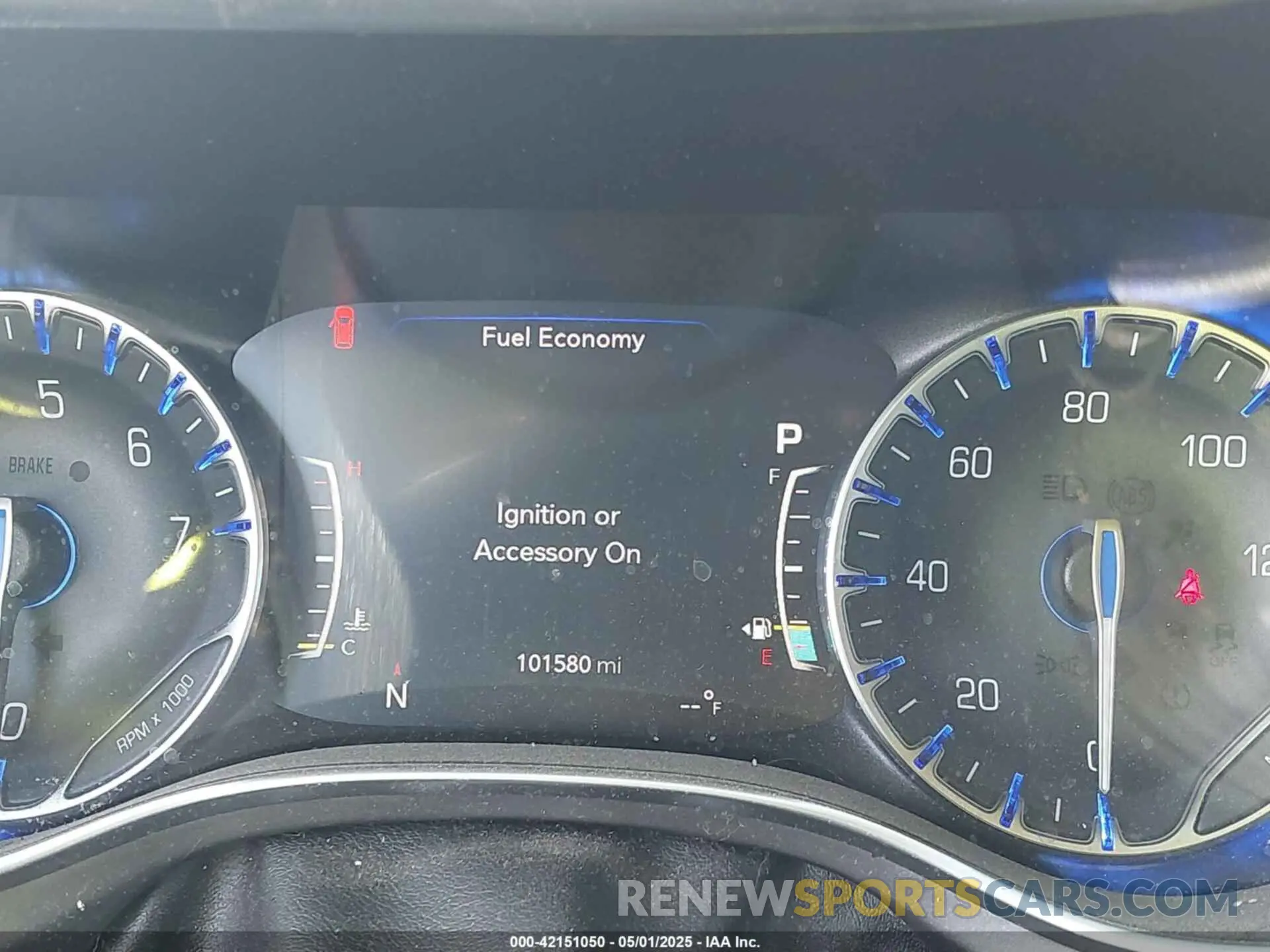 15 Photograph of a damaged car 2C4RC1GG4KR644178 CHRYSLER PACIFICA 2019