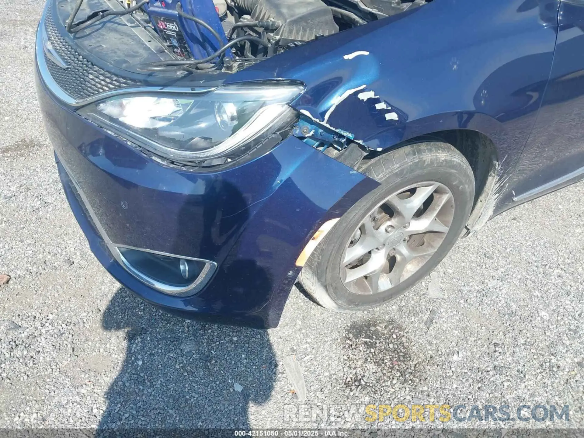 6 Photograph of a damaged car 2C4RC1GG4KR644178 CHRYSLER PACIFICA 2019