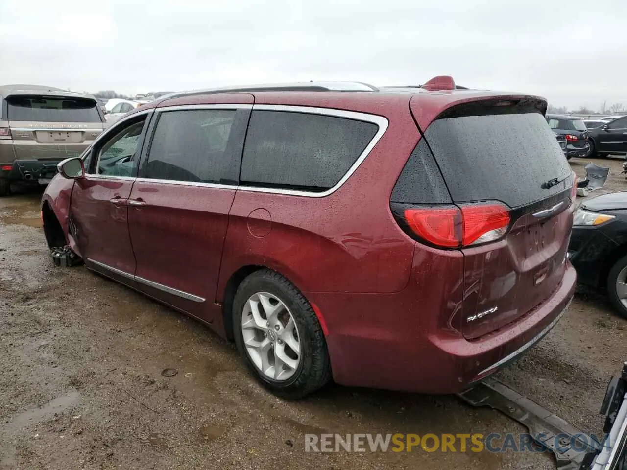 2 Photograph of a damaged car 2C4RC1GG4KR732325 CHRYSLER PACIFICA 2019