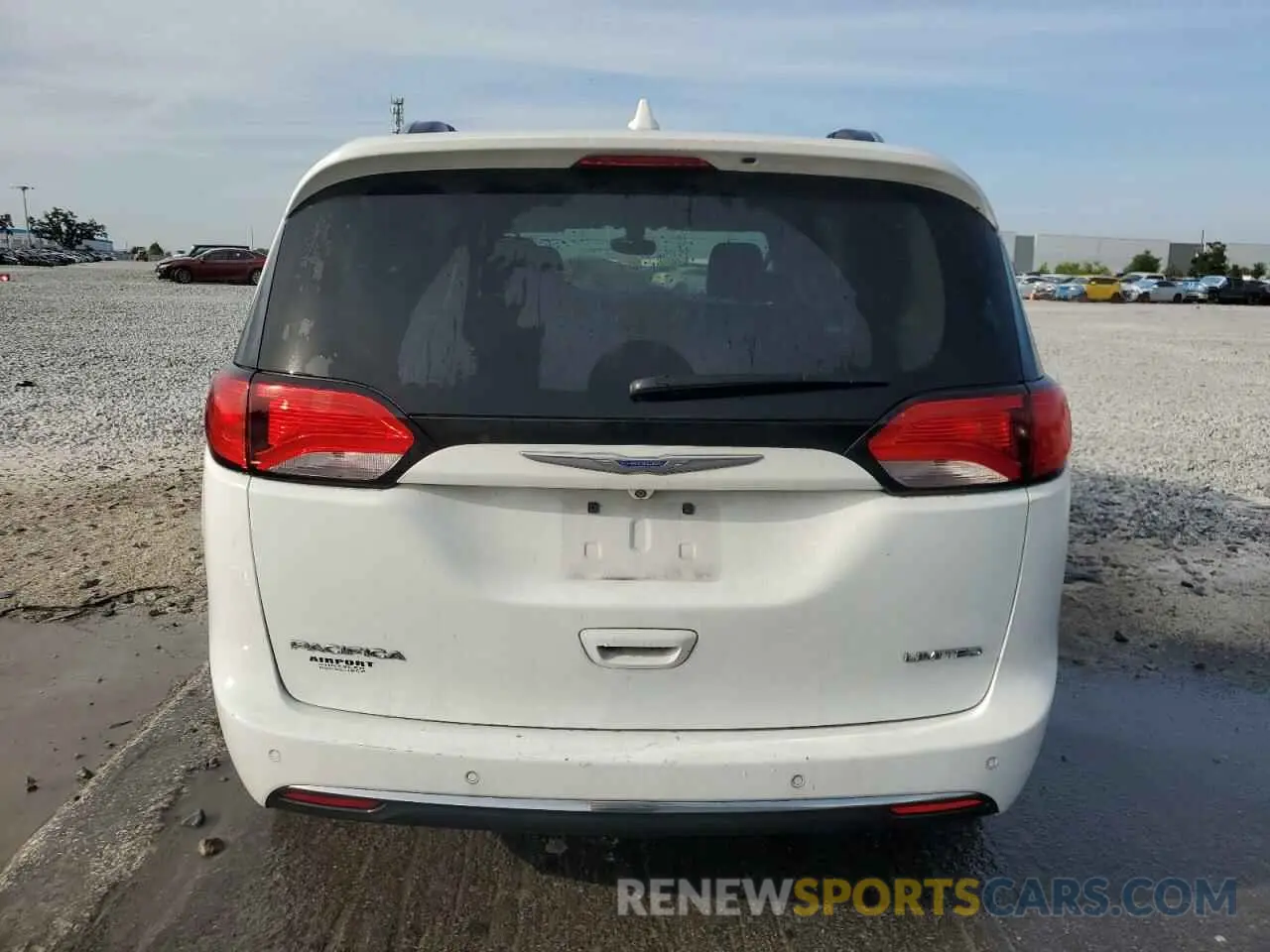 6 Photograph of a damaged car 2C4RC1GG6KR551887 CHRYSLER PACIFICA 2019