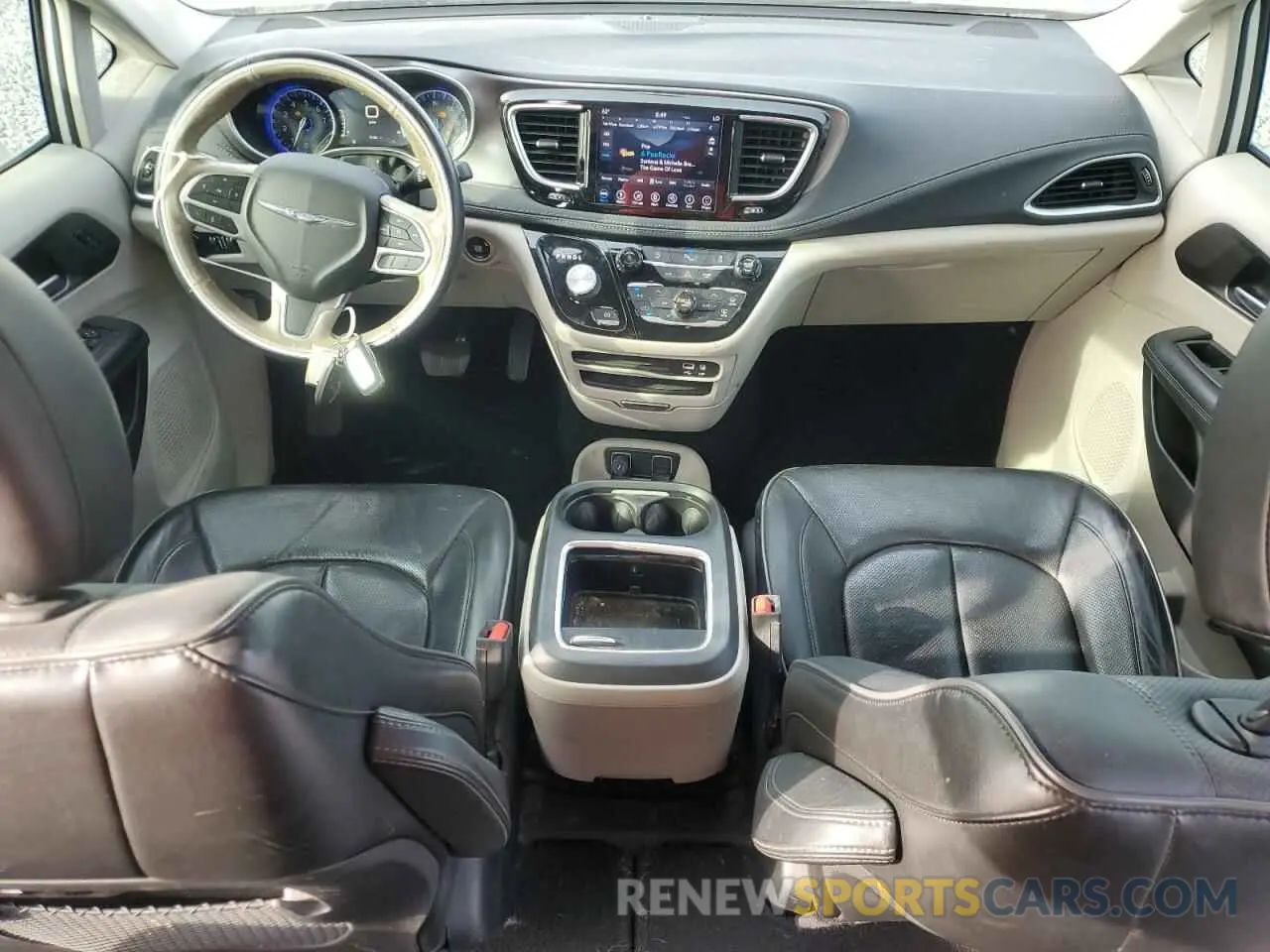 8 Photograph of a damaged car 2C4RC1GG6KR551887 CHRYSLER PACIFICA 2019