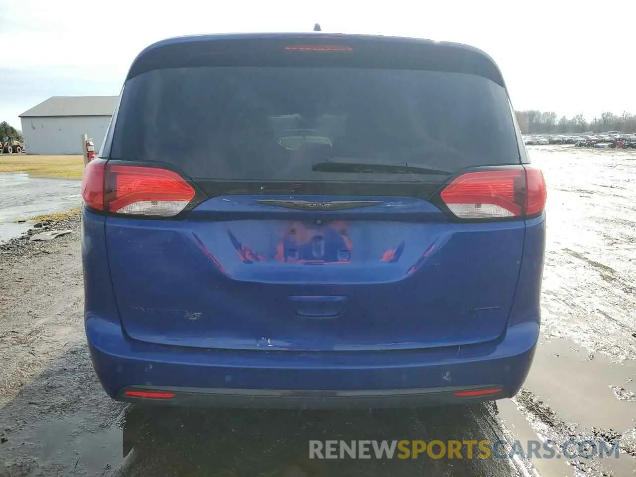 6 Photograph of a damaged car 2C4RC1GG6KR686870 CHRYSLER PACIFICA 2019