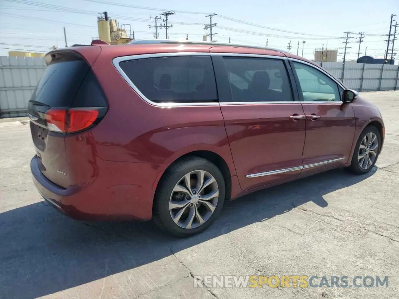 3 Photograph of a damaged car 2C4RC1GG6KR706440 CHRYSLER PACIFICA 2019