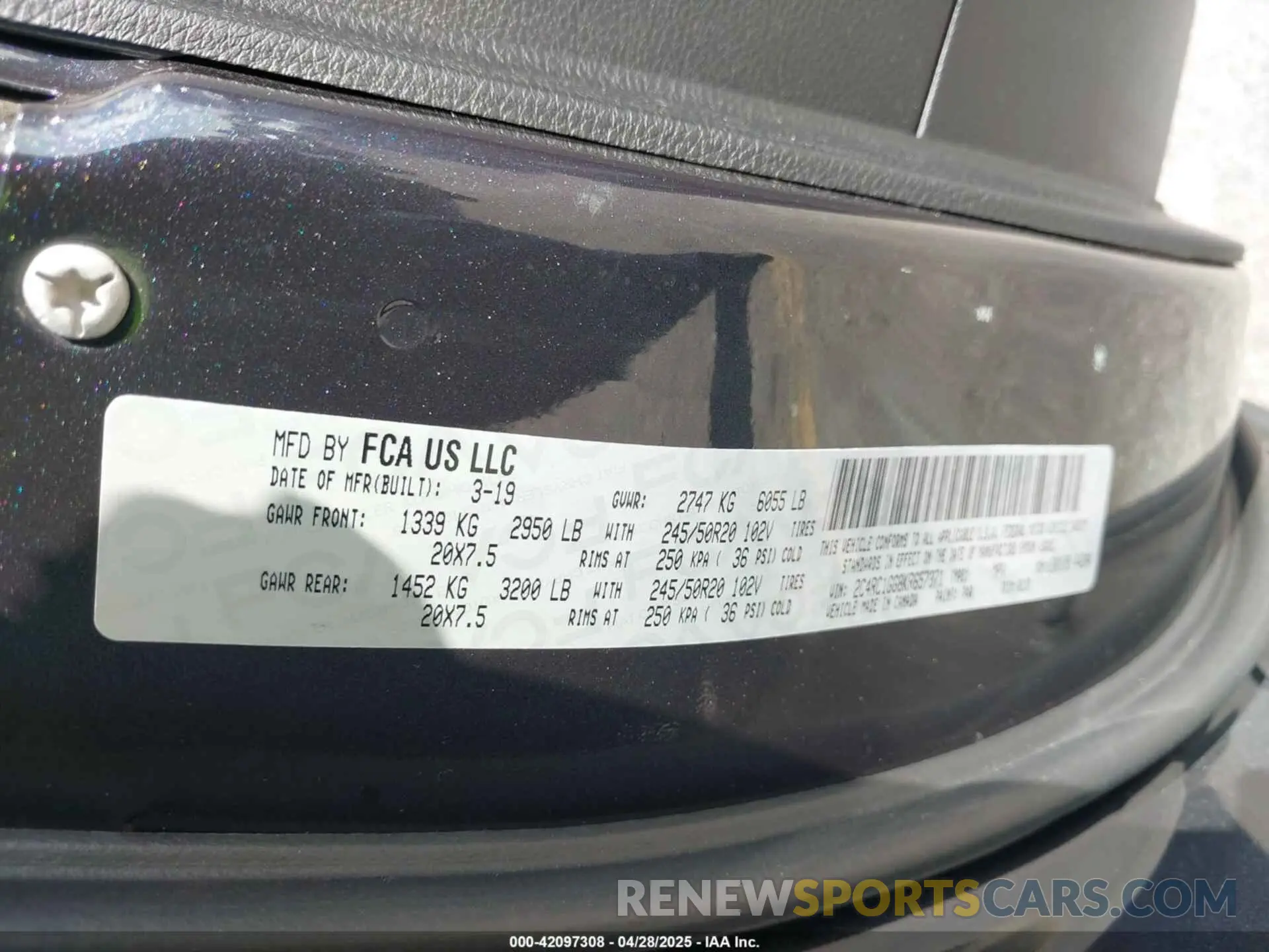 9 Photograph of a damaged car 2C4RC1GG8KR657371 CHRYSLER PACIFICA 2019