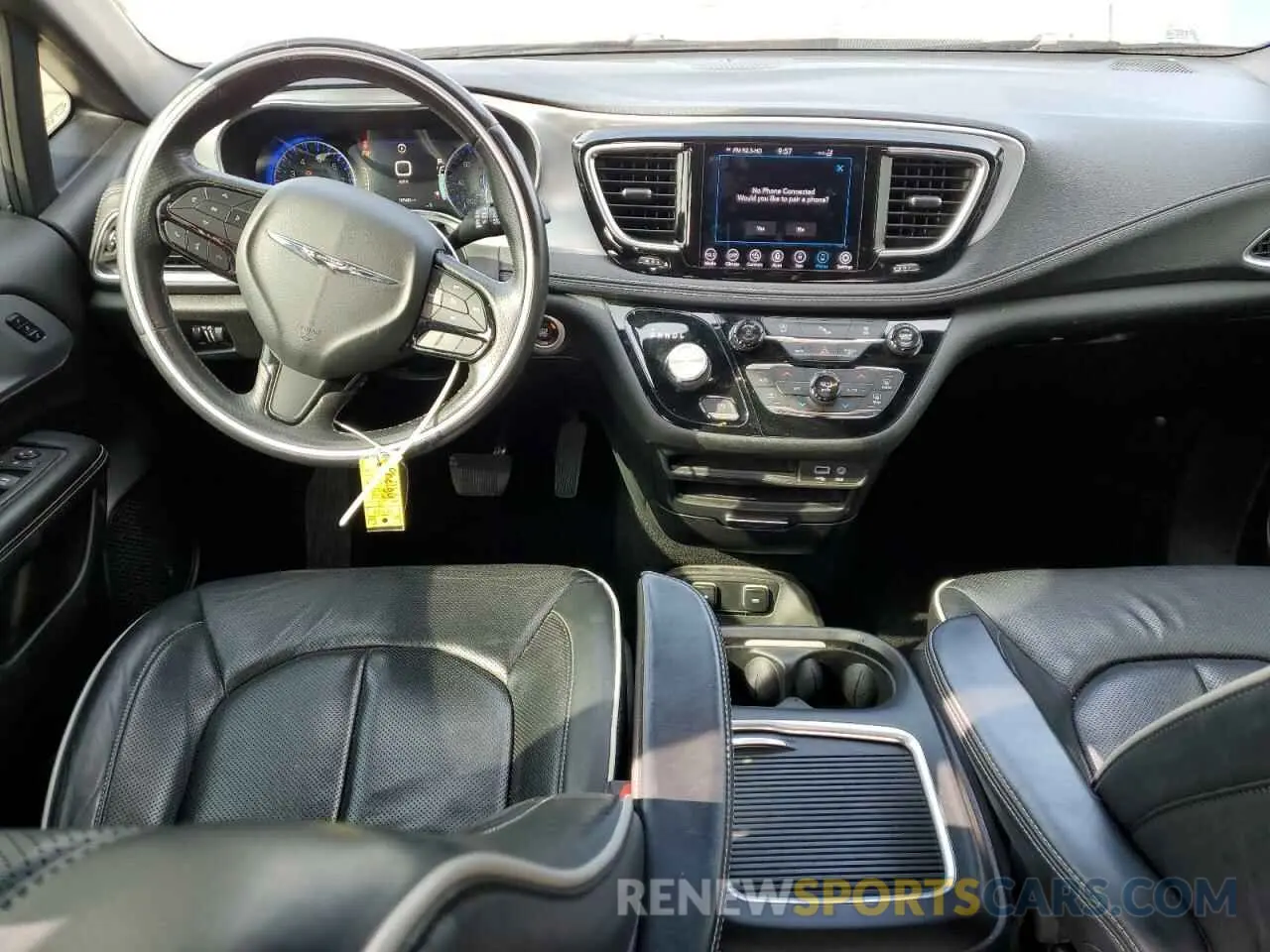 8 Photograph of a damaged car 2C4RC1GG8KR720288 CHRYSLER PACIFICA 2019