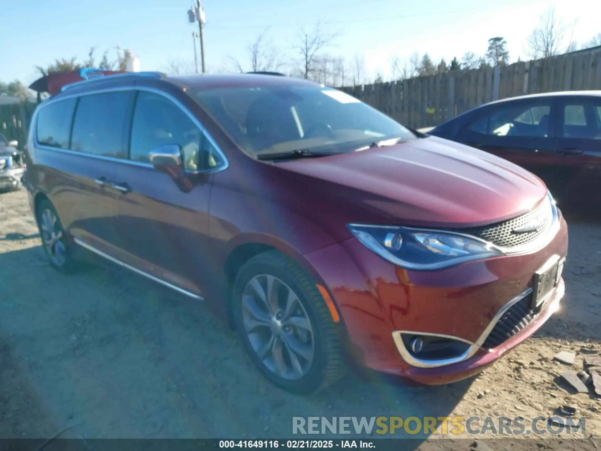 1 Photograph of a damaged car 2C4RC1GG9KR627909 CHRYSLER PACIFICA 2019