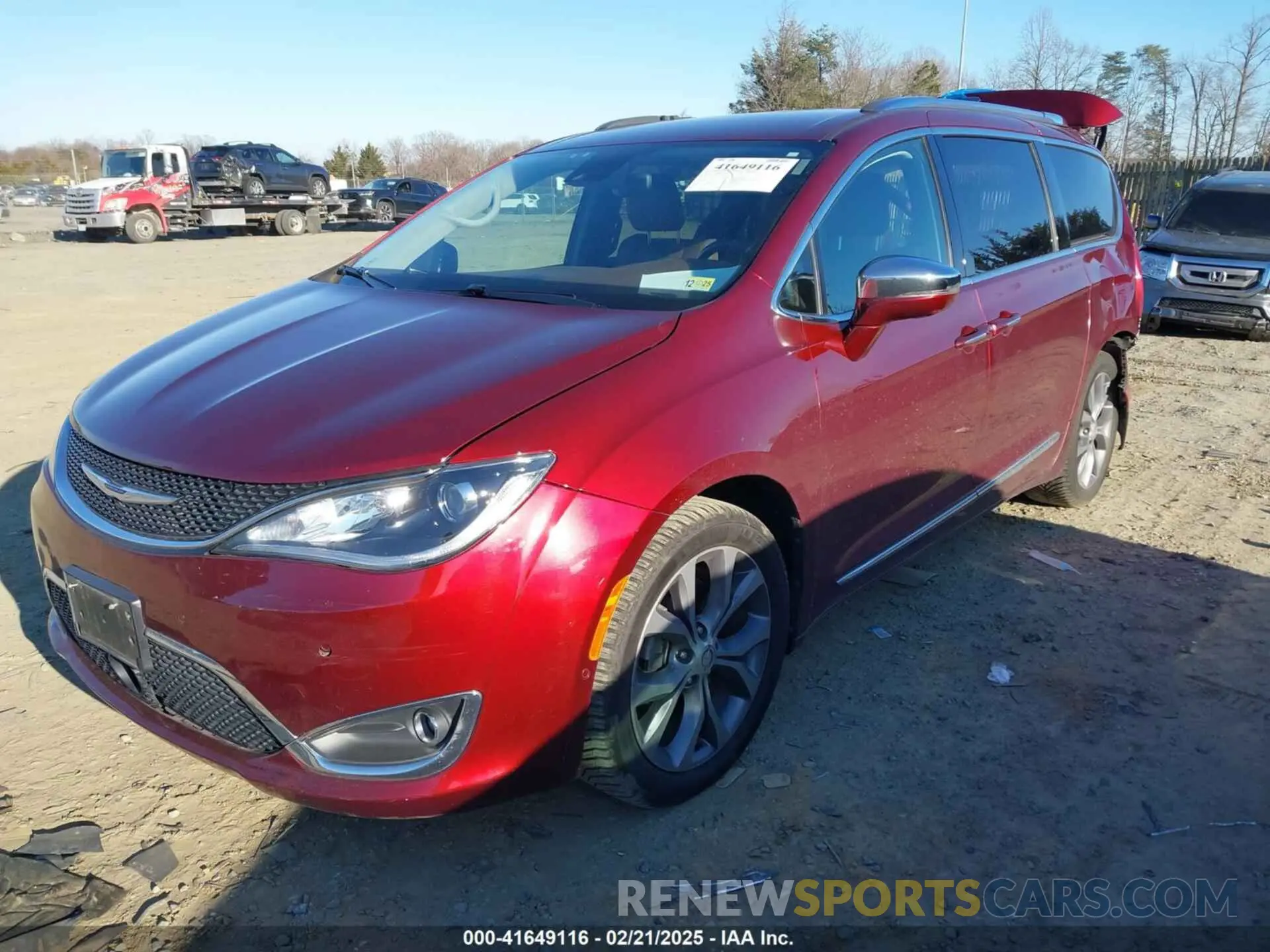 2 Photograph of a damaged car 2C4RC1GG9KR627909 CHRYSLER PACIFICA 2019