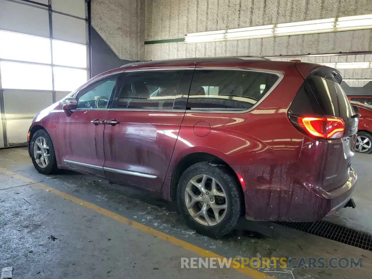 2 Photograph of a damaged car 2C4RC1GG9KR703080 CHRYSLER PACIFICA 2019