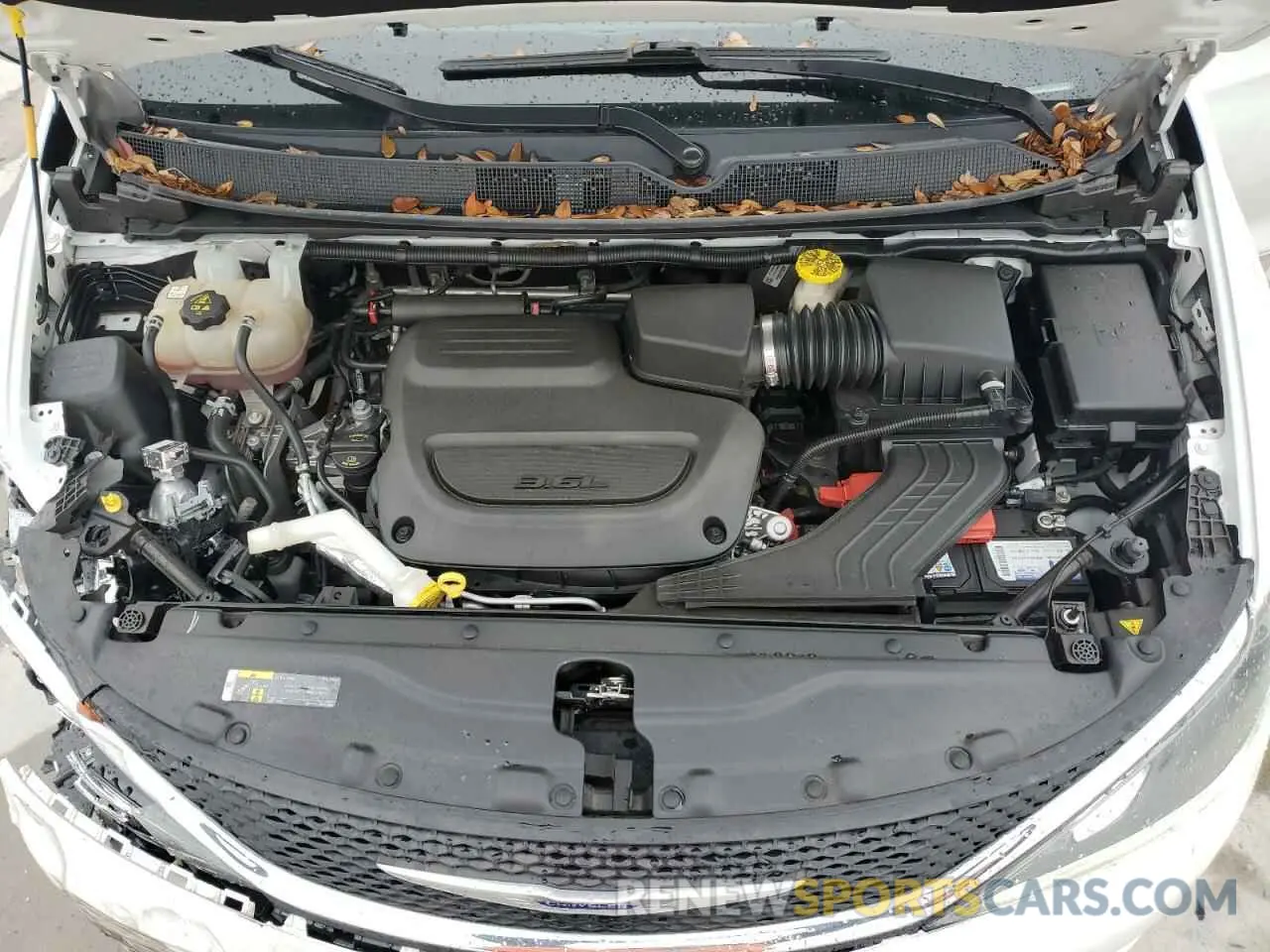 12 Photograph of a damaged car 2C4RC1GG9KR741411 CHRYSLER PACIFICA 2019