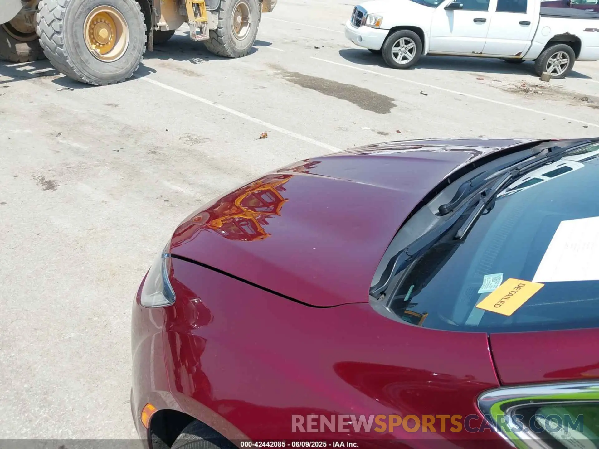 6 Photograph of a damaged car 2C4RC1GGXKR751638 CHRYSLER PACIFICA 2019