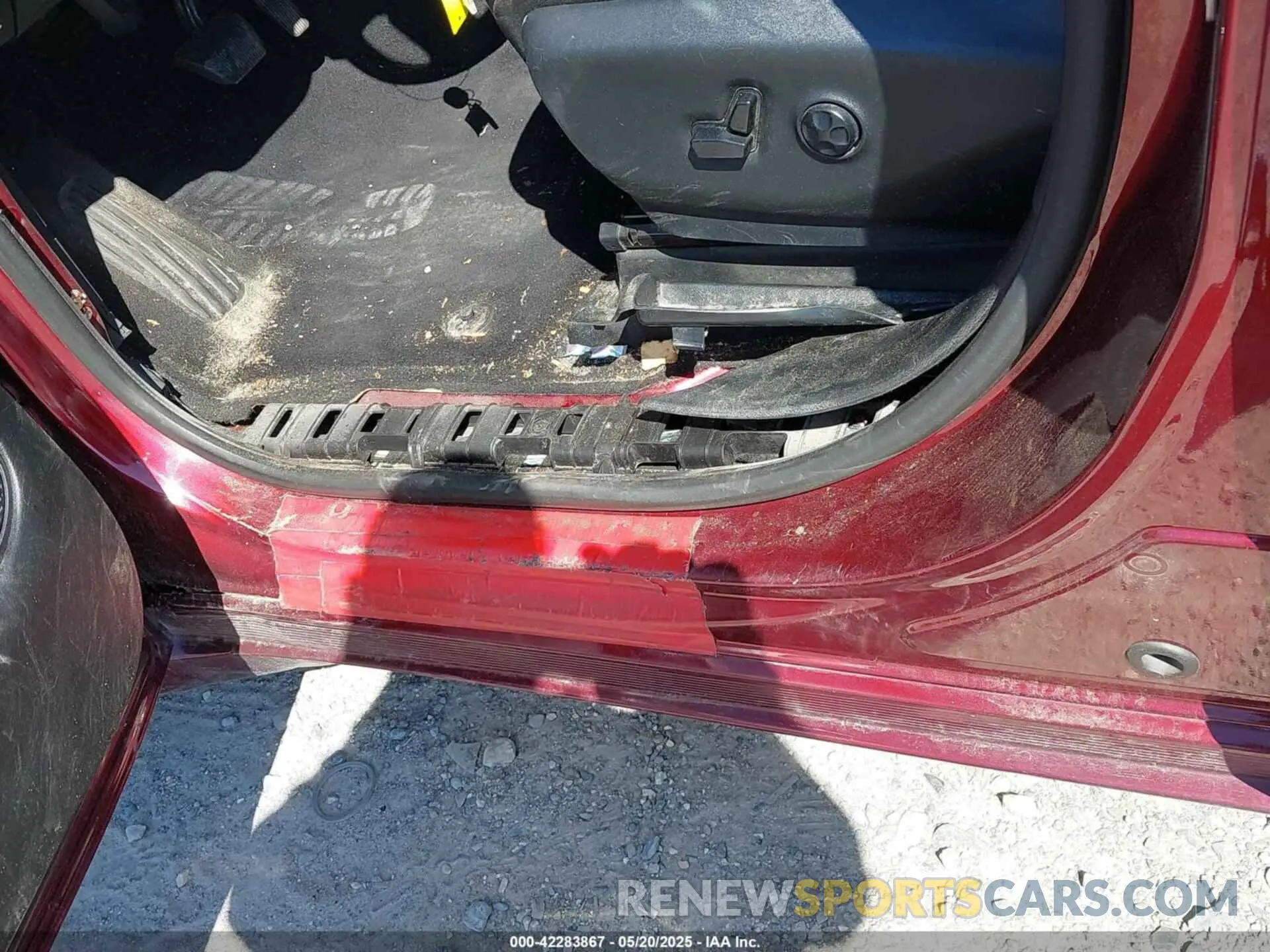 19 Photograph of a damaged car 2C4RC1BG0LR116842 CHRYSLER PACIFICA 2020