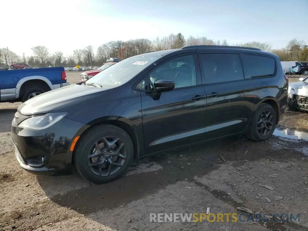 1 Photograph of a damaged car 2C4RC1BG0LR120678 CHRYSLER PACIFICA 2020