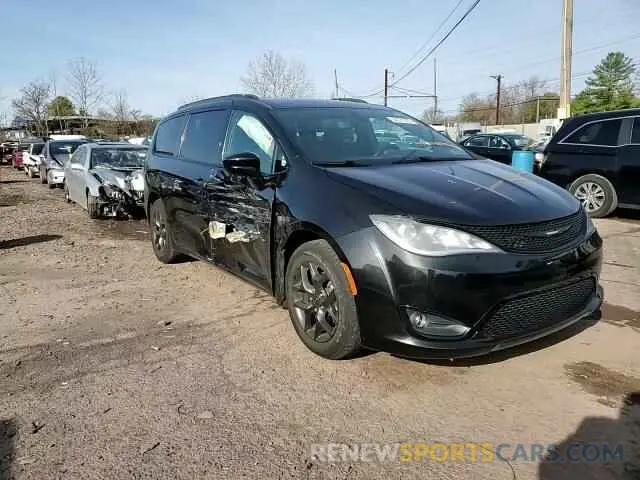 11 Photograph of a damaged car 2C4RC1BG0LR120678 CHRYSLER PACIFICA 2020