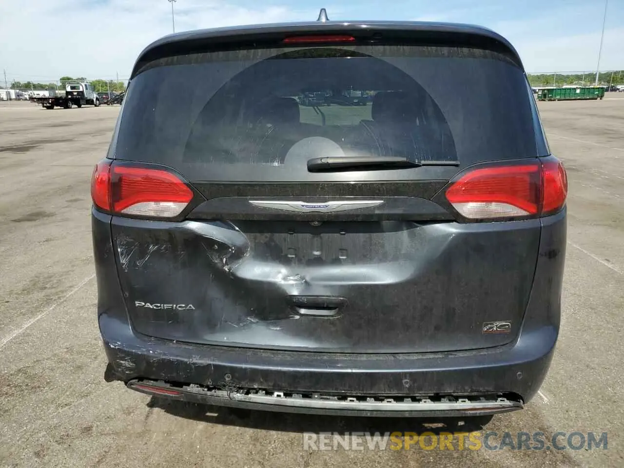 6 Photograph of a damaged car 2C4RC1BG0LR139991 CHRYSLER PACIFICA 2020