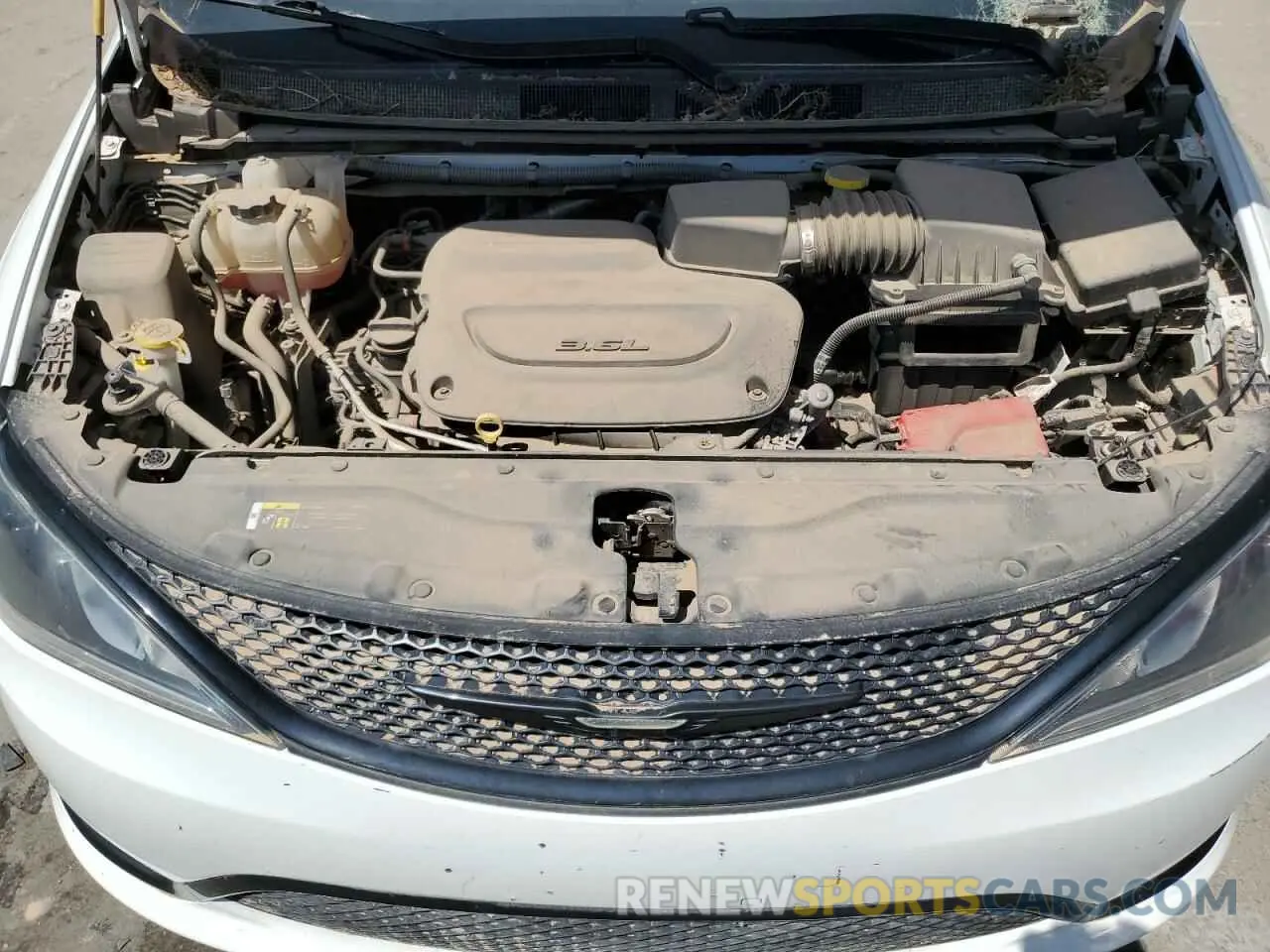 12 Photograph of a damaged car 2C4RC1BG0LR232767 CHRYSLER PACIFICA 2020
