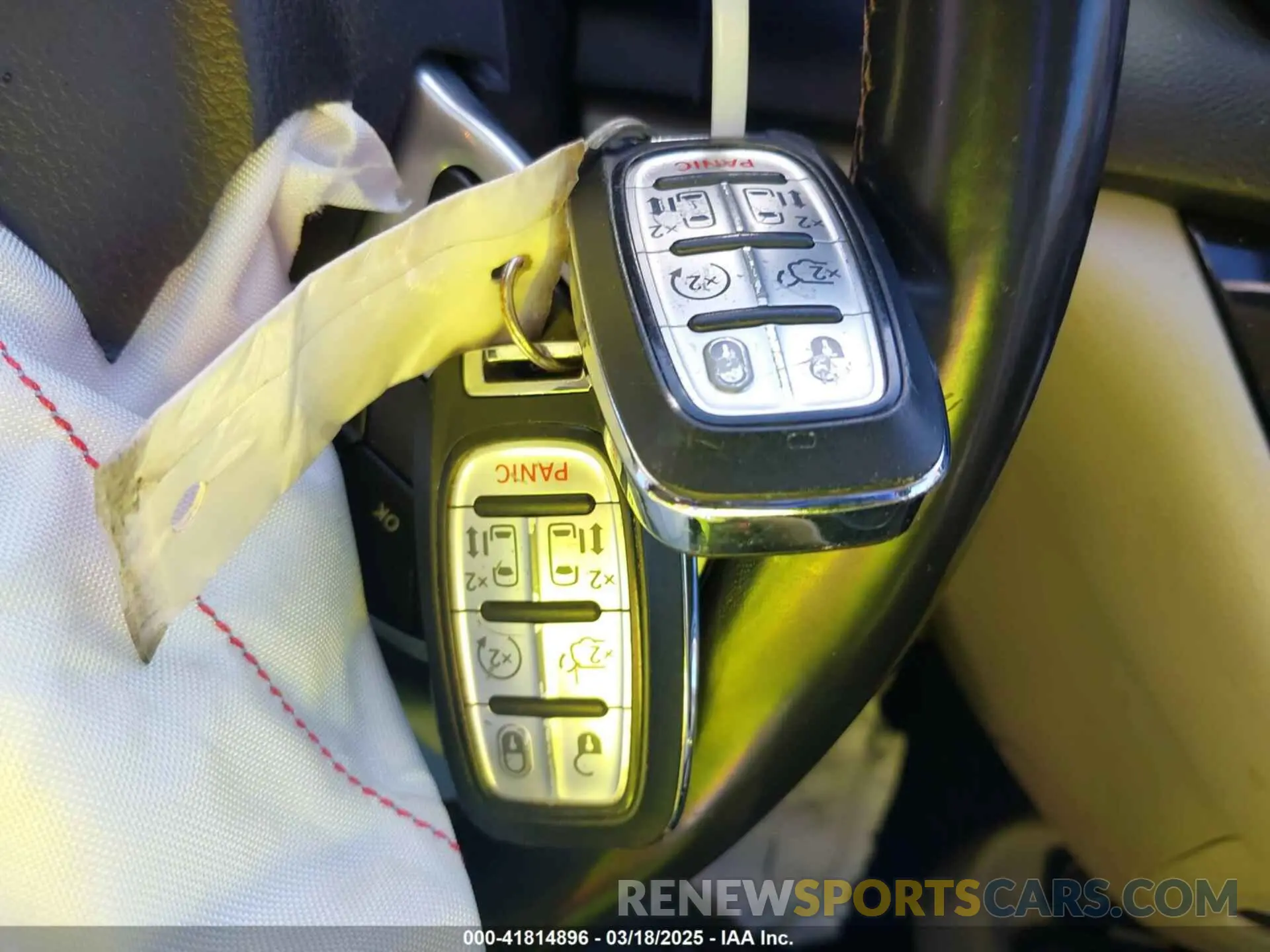11 Photograph of a damaged car 2C4RC1BG0LR269253 CHRYSLER PACIFICA 2020