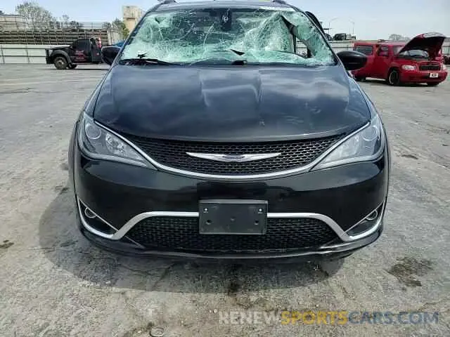 11 Photograph of a damaged car 2C4RC1BG1LR105770 CHRYSLER PACIFICA 2020
