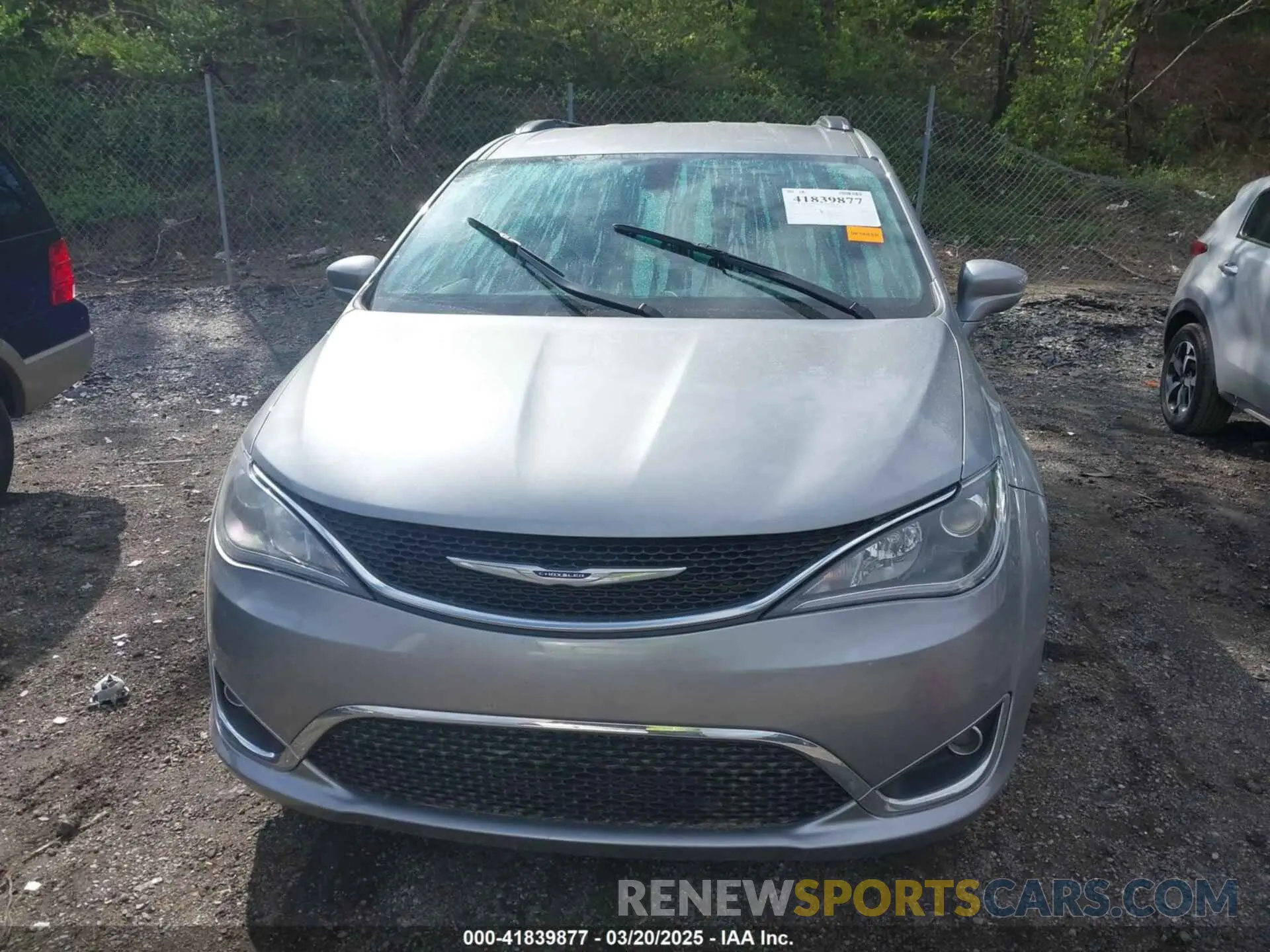12 Photograph of a damaged car 2C4RC1BG1LR114193 CHRYSLER PACIFICA 2020