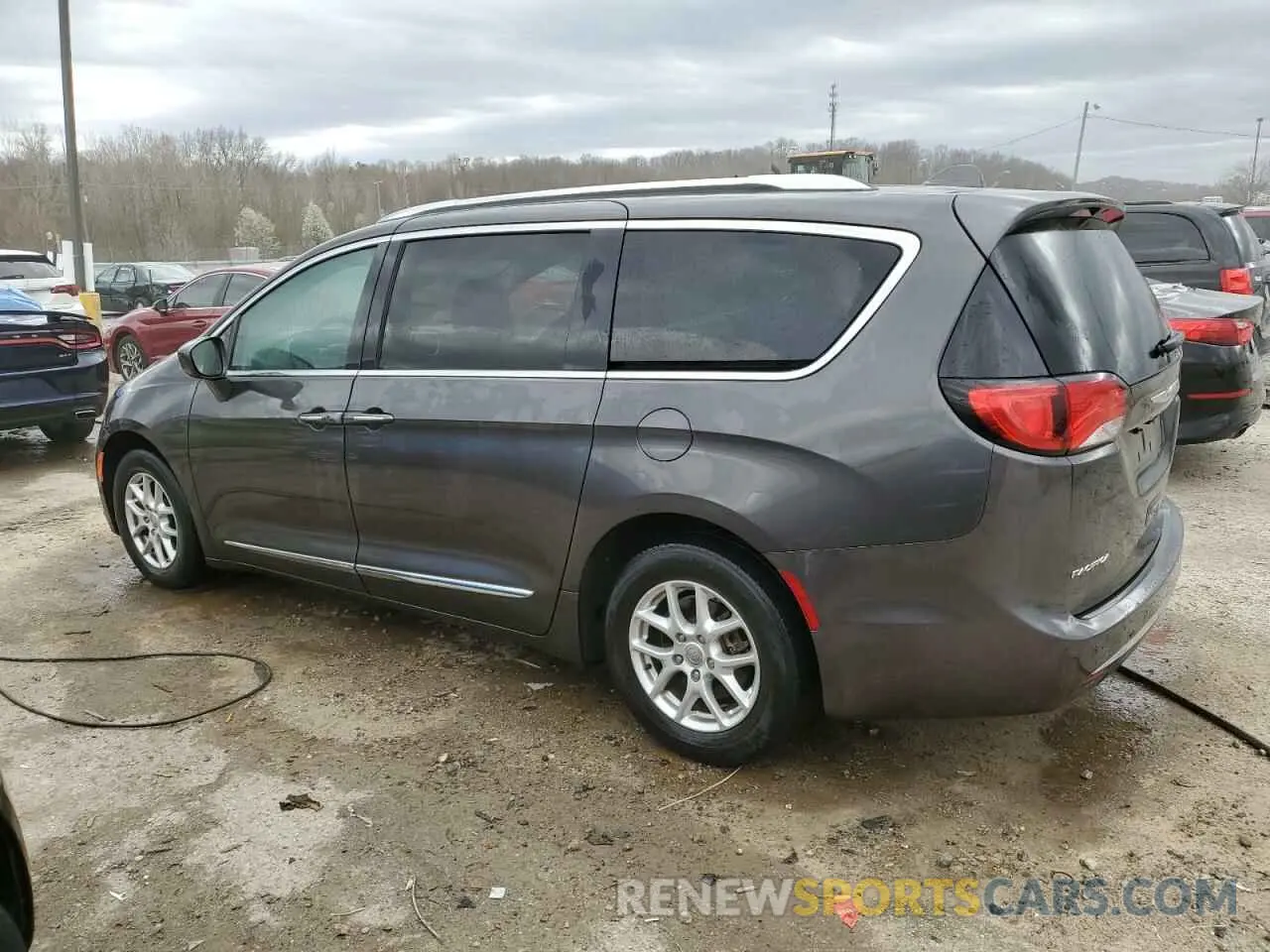 2 Photograph of a damaged car 2C4RC1BG1LR125310 CHRYSLER PACIFICA 2020
