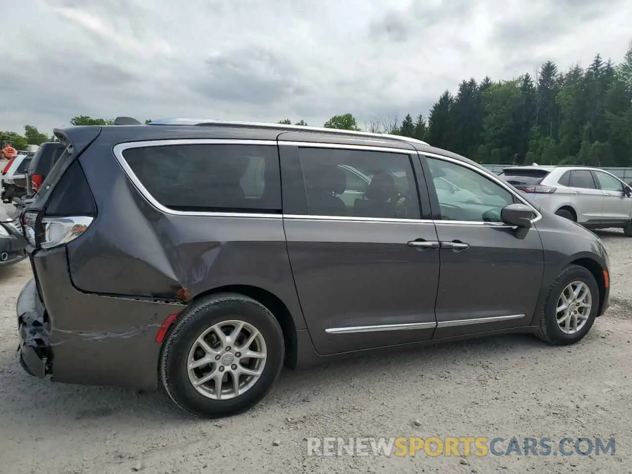 3 Photograph of a damaged car 2C4RC1BG1LR126022 CHRYSLER PACIFICA 2020