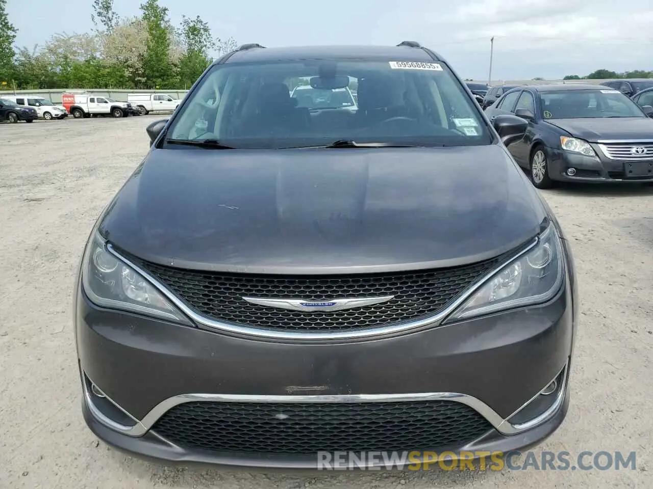 5 Photograph of a damaged car 2C4RC1BG1LR126022 CHRYSLER PACIFICA 2020