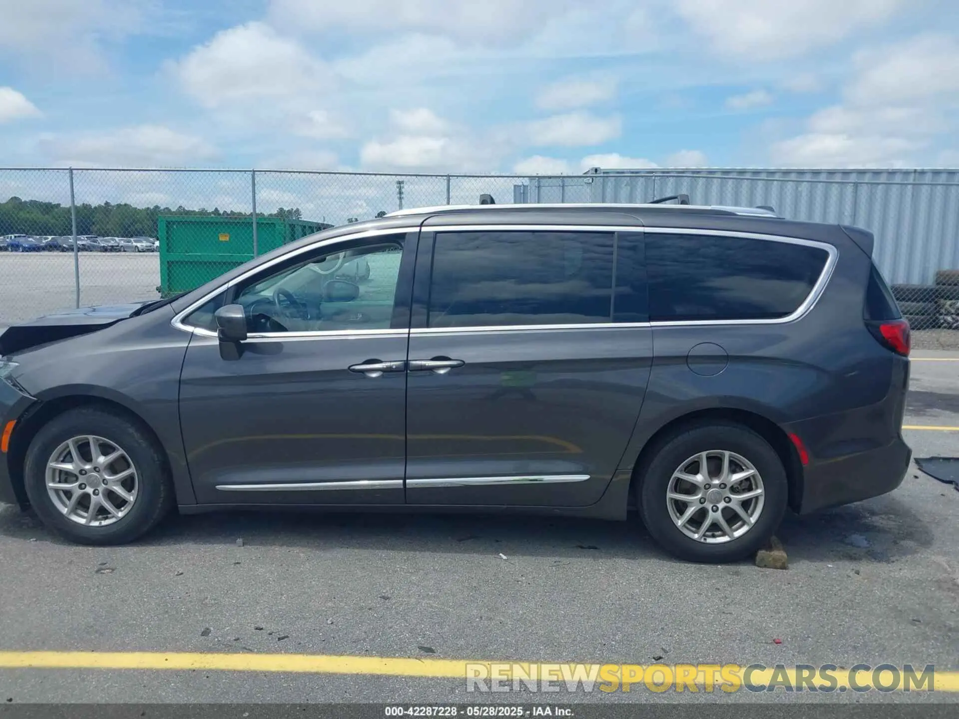 14 Photograph of a damaged car 2C4RC1BG1LR269004 CHRYSLER PACIFICA 2020