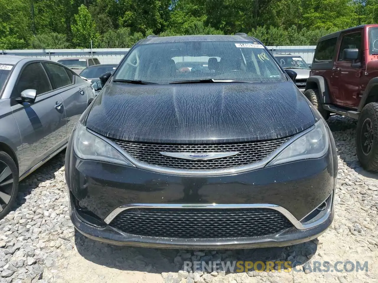 5 Photograph of a damaged car 2C4RC1BG2LR115059 CHRYSLER PACIFICA 2020