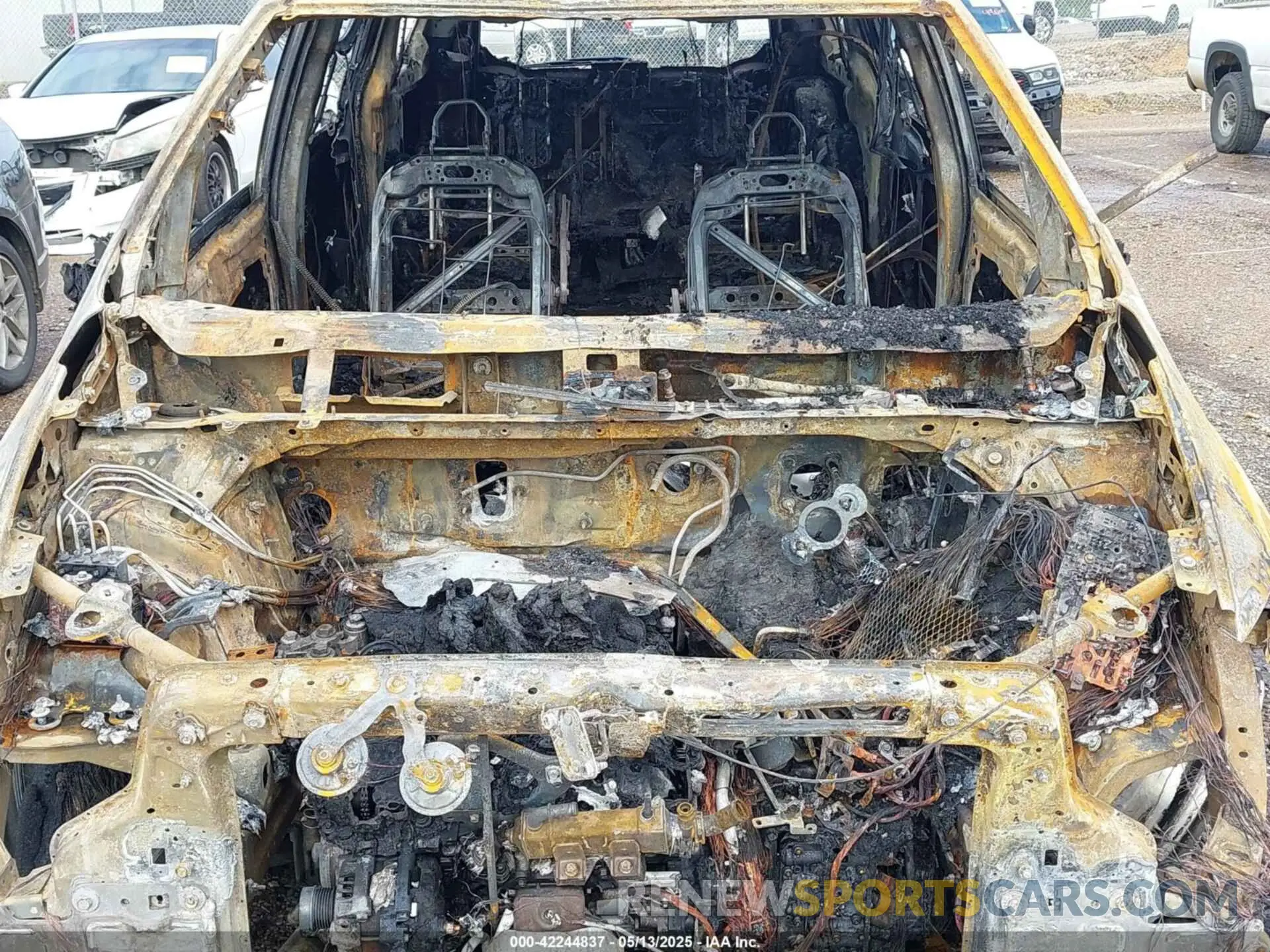 10 Photograph of a damaged car 2C4RC1BG2LR115935 CHRYSLER PACIFICA 2020