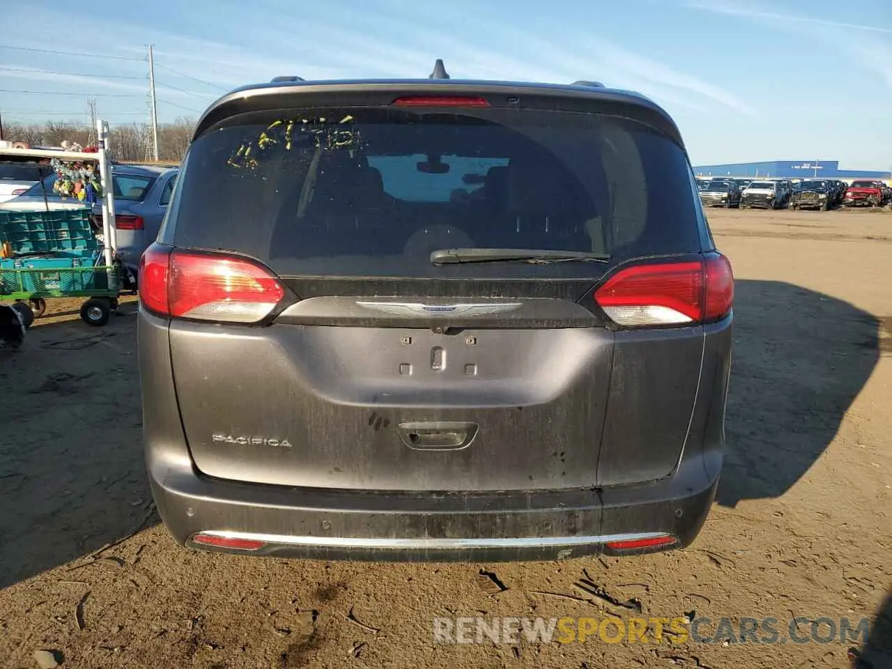 6 Photograph of a damaged car 2C4RC1BG2LR116146 CHRYSLER PACIFICA 2020