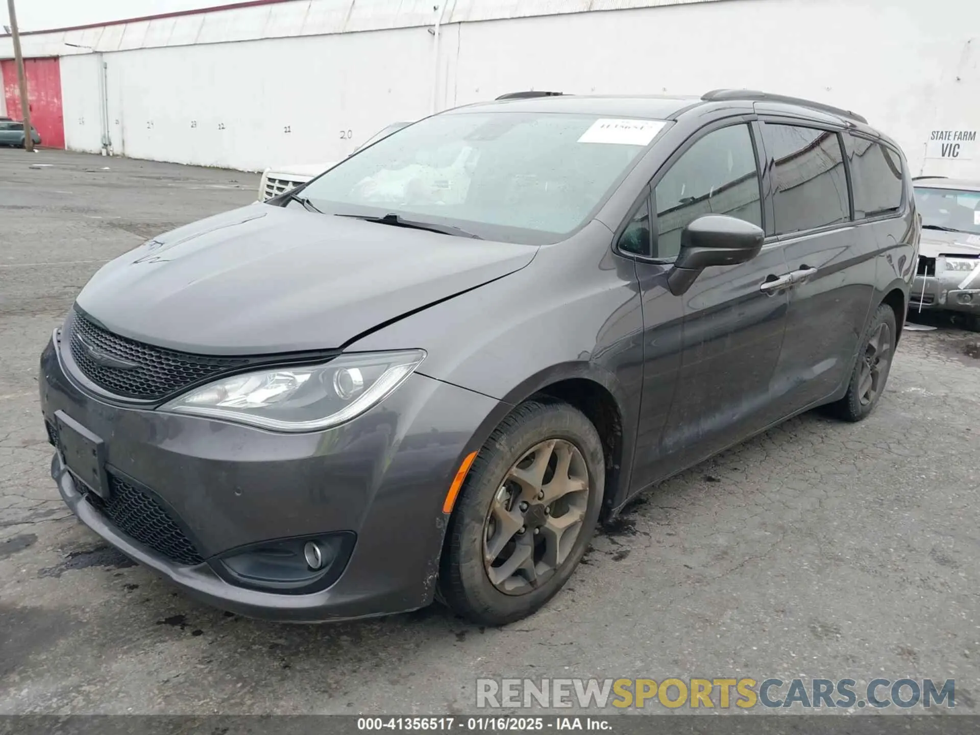 2 Photograph of a damaged car 2C4RC1BG2LR232866 CHRYSLER PACIFICA 2020