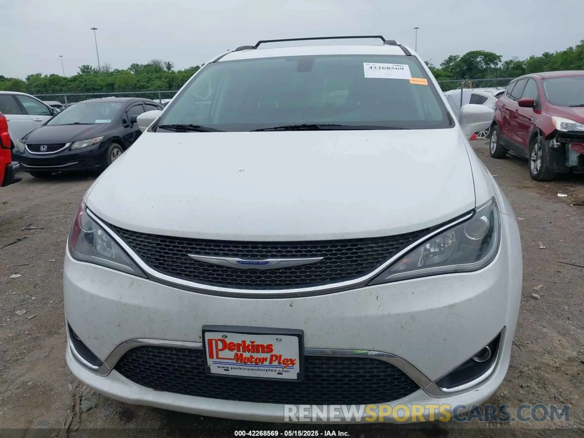 12 Photograph of a damaged car 2C4RC1BG2LR285406 CHRYSLER PACIFICA 2020