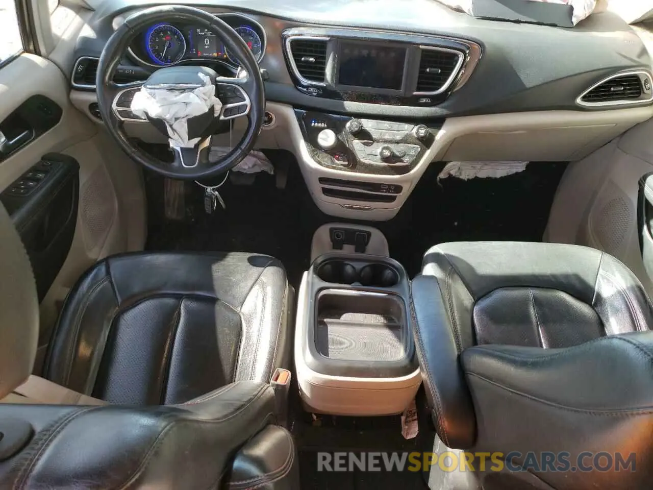 8 Photograph of a damaged car 2C4RC1BG3LR176792 CHRYSLER PACIFICA 2020