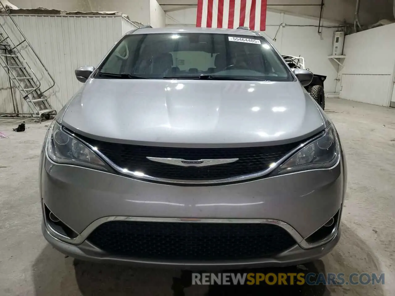 5 Photograph of a damaged car 2C4RC1BG4LR140271 CHRYSLER PACIFICA 2020