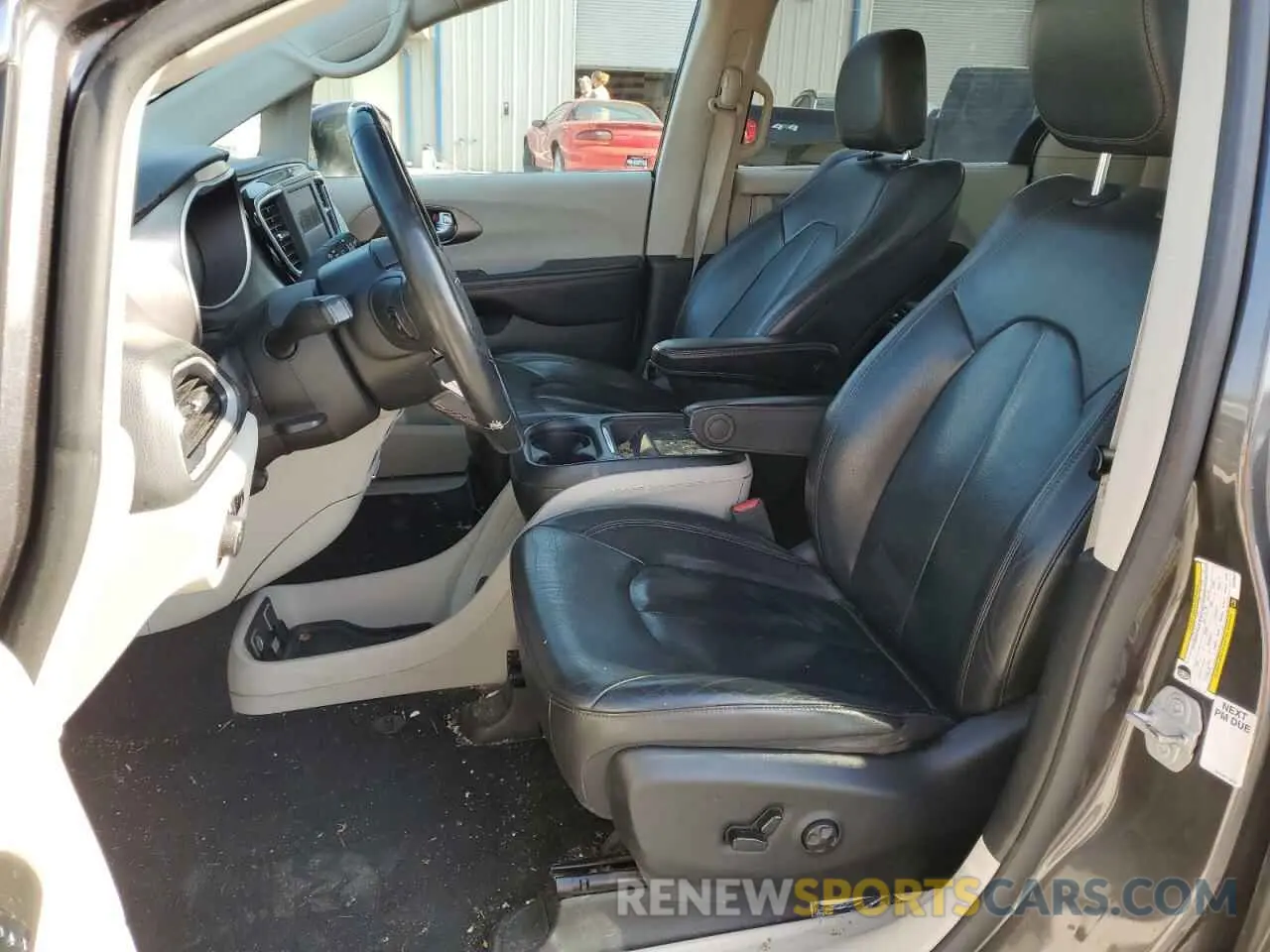7 Photograph of a damaged car 2C4RC1BG4LR283897 CHRYSLER PACIFICA 2020