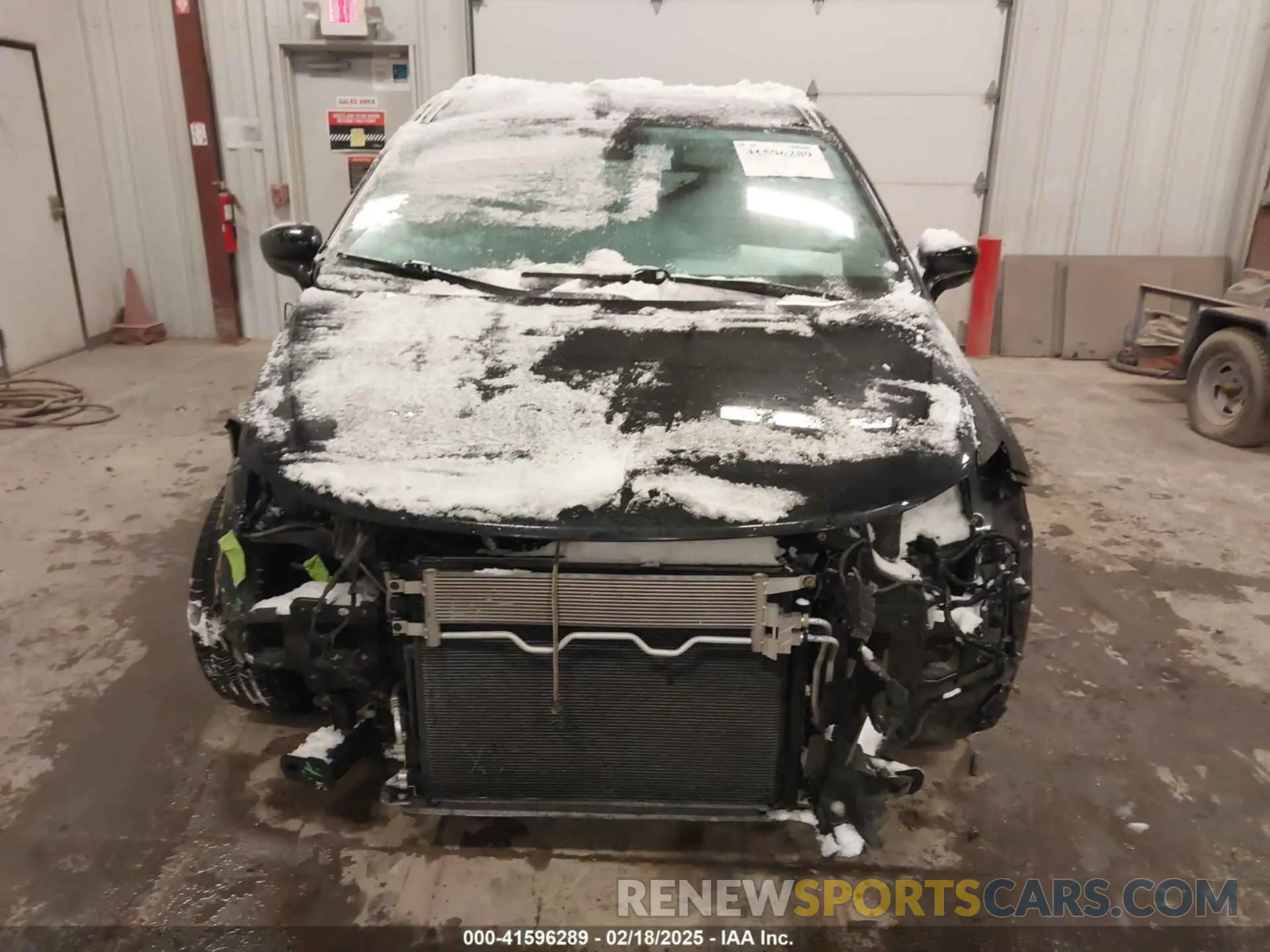 12 Photograph of a damaged car 2C4RC1BG5LR266591 CHRYSLER PACIFICA 2020
