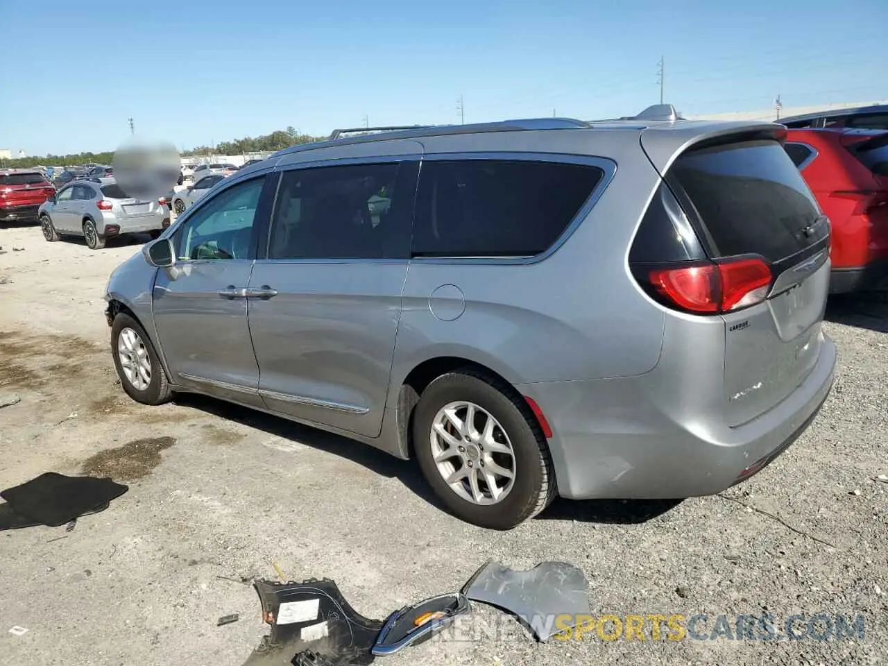 2 Photograph of a damaged car 2C4RC1BG6LR112262 CHRYSLER PACIFICA 2020