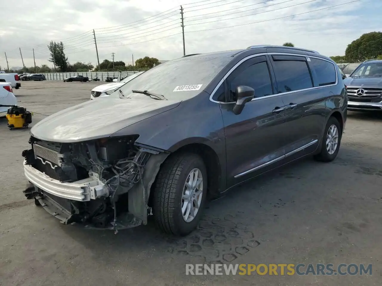 1 Photograph of a damaged car 2C4RC1BG6LR131037 CHRYSLER PACIFICA 2020