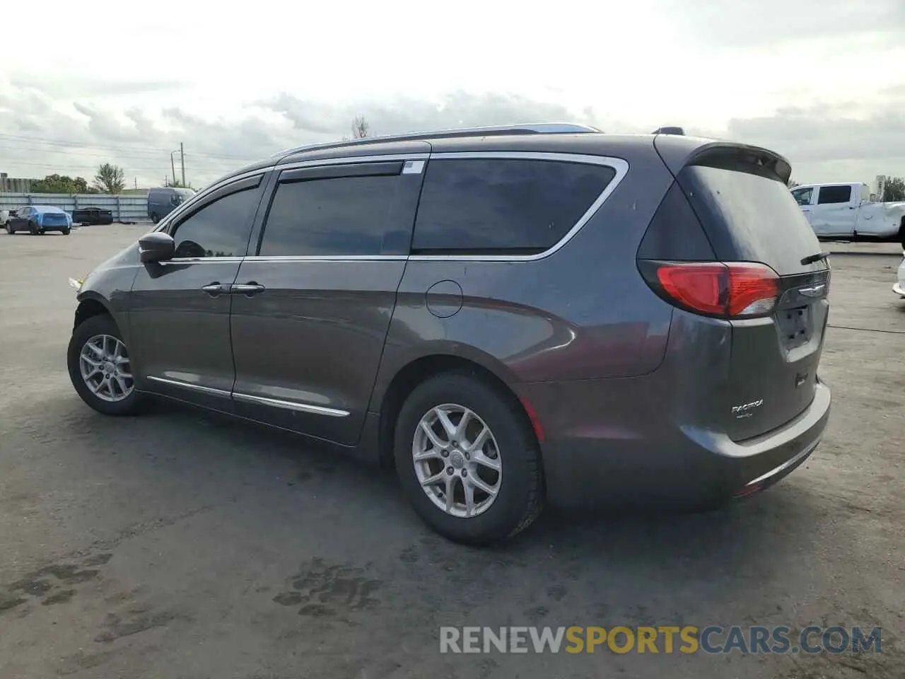 2 Photograph of a damaged car 2C4RC1BG6LR131037 CHRYSLER PACIFICA 2020