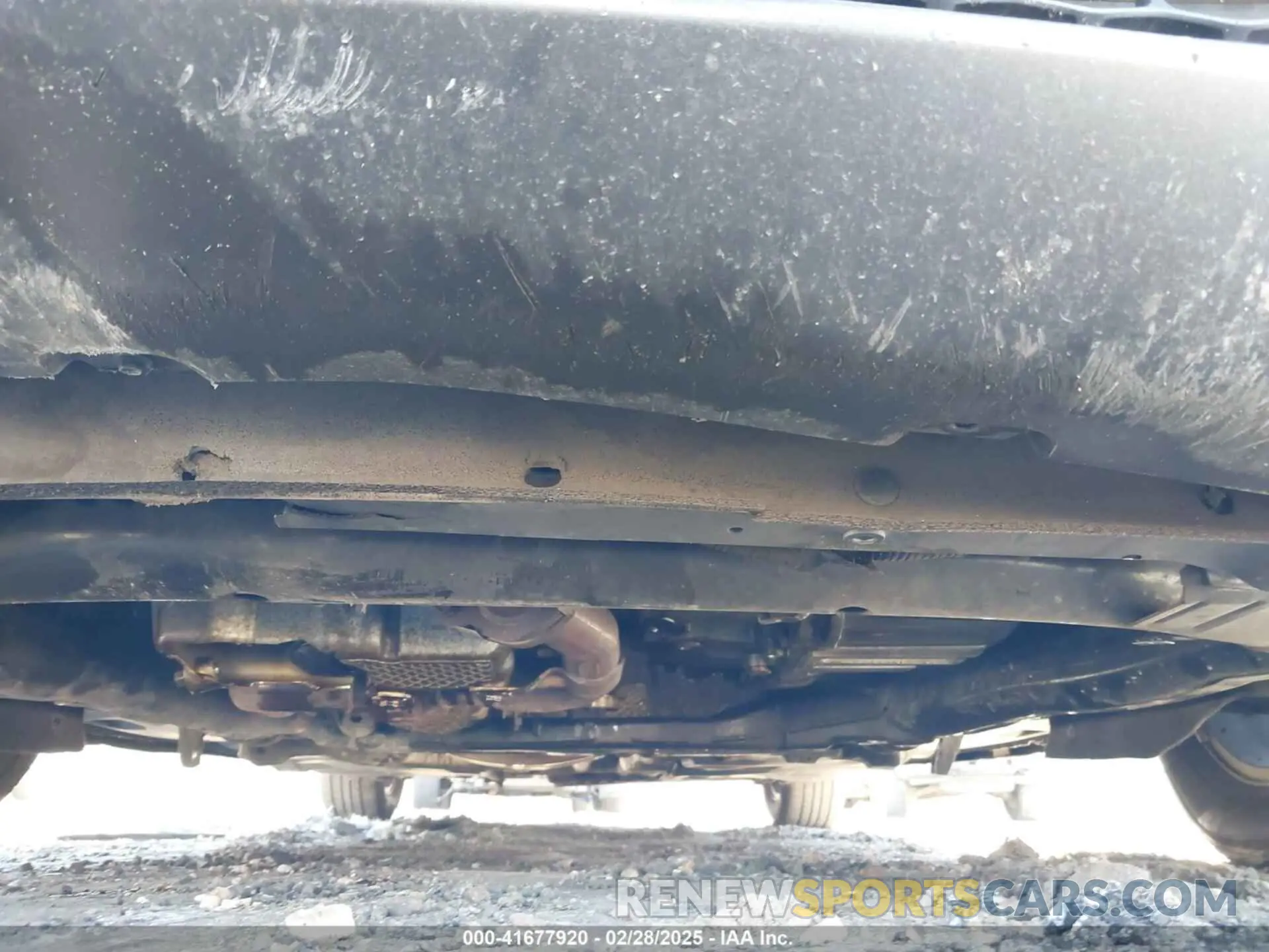 17 Photograph of a damaged car 2C4RC1BG6LR269130 CHRYSLER PACIFICA 2020